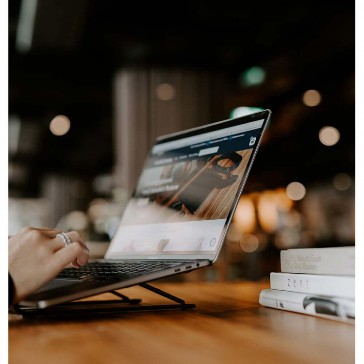 SWEDISH POSTURE Ergonomiskt Datorställ SWEDISH POSTURE Ergonomiskt Datorställ