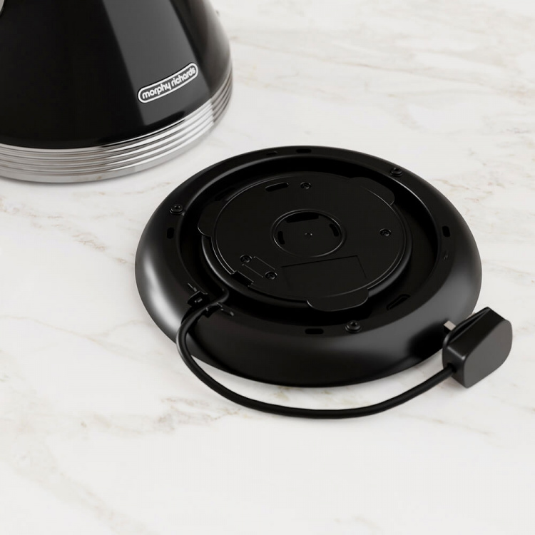 MORPHY Vattenkokare Venture Retro Pyramid Svart