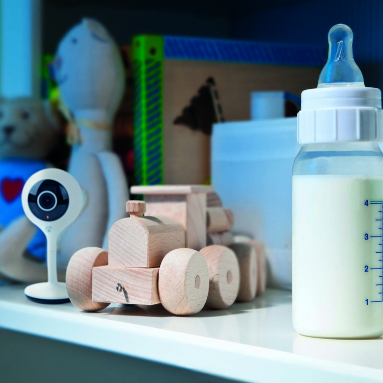 Nedis SmartLife Inomhus Kamera | Full HD 1080p | microSD (ingår inte) / Molnlagring (tillval) | Med rörelsesensor | Nattsikt | Vit