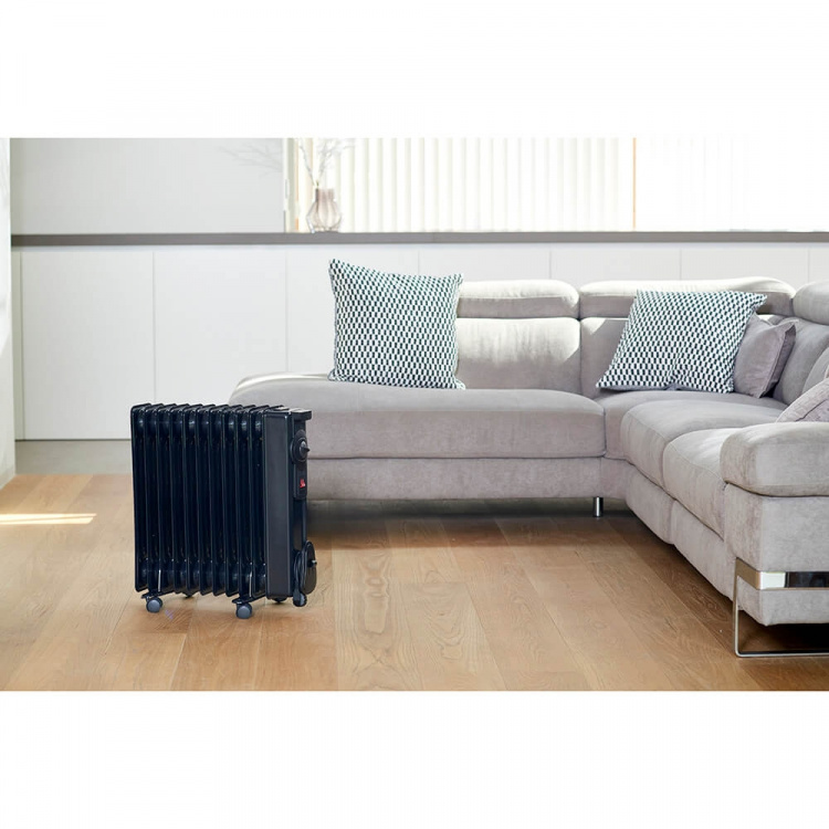 BLACK+DECKER Oljefyllt element 2000W Svart