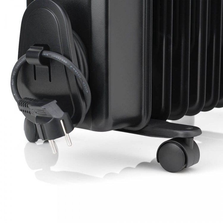 BLACK+DECKER Oljefyllt element 2300W Svart BLACK+DECKER Oljefyllt element 2300W Svart