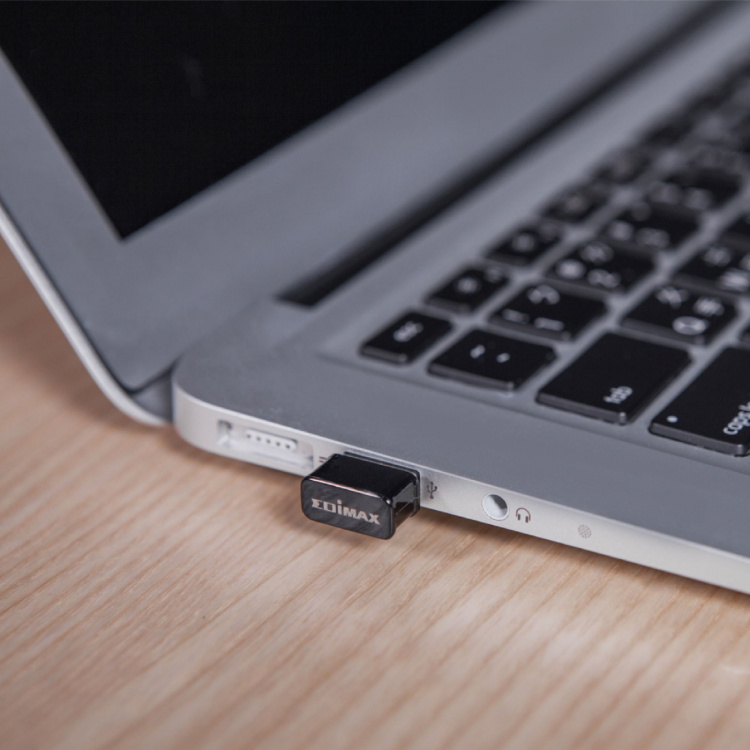 Edimax Trådlös USB-Adapter AC1200 2.4/5 GHz (Dual Band) Wi-Fi Svart/Aluminium Edimax Trådlös USB-Adapter AC1200 2.4/5 GHz (Dual Band) Wi-Fi Svart/Aluminium