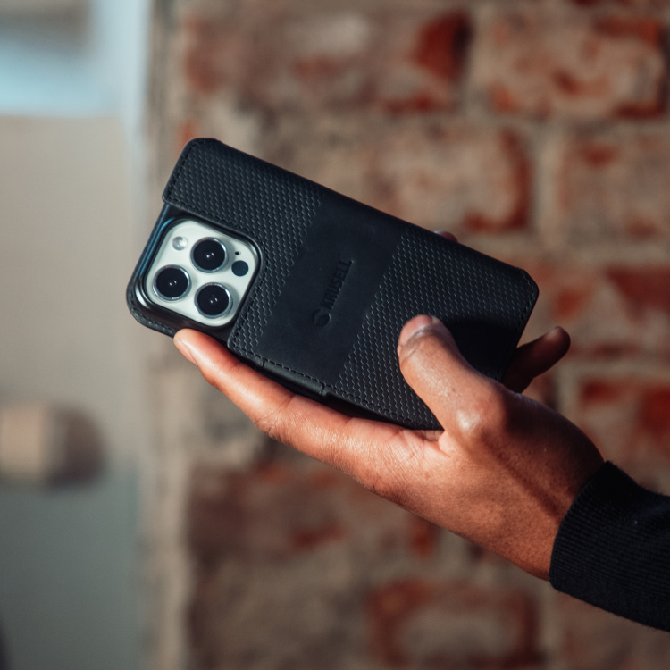 Krusell Leather Phone Wallet iPhone 13 Pro Svart Krusell Leather Phone Wallet iPhone 13 Pro Svart