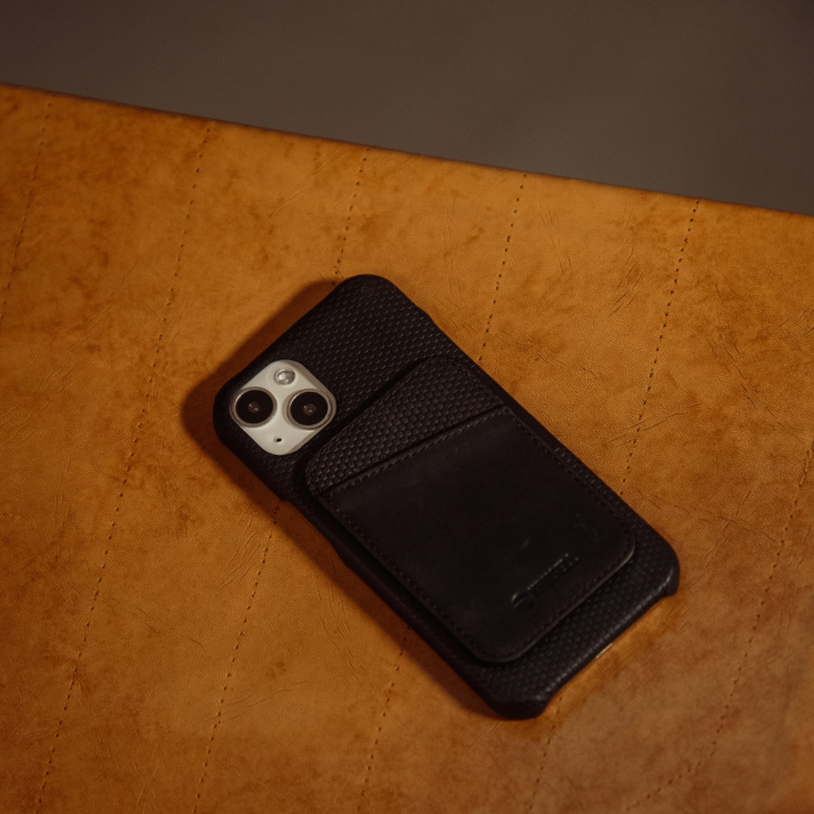 Krusell Leather Cover iPhone 13 Pro Svart Krusell Leather Cover iPhone 13 Pro Svart