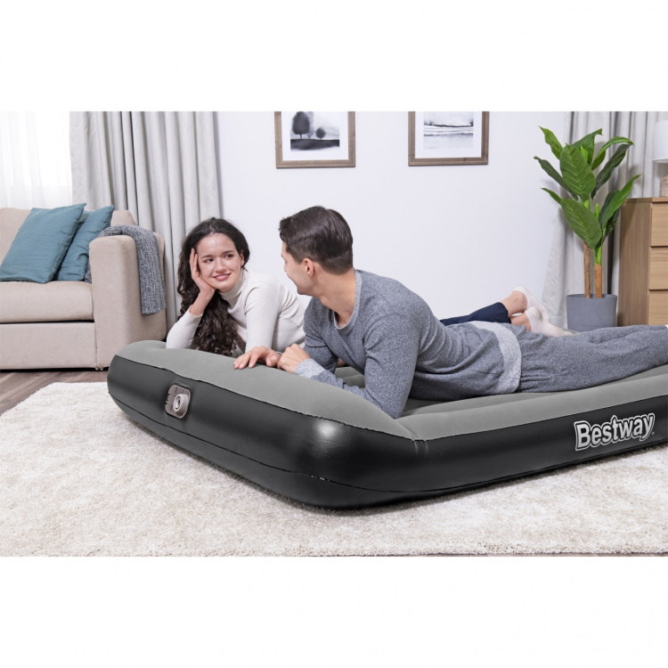 Bestway Luftmadrass Tritech 2.03m x 1.52m x 30cm Bestway Luftmadrass Tritech 2.03m x 1.52m x 30cm