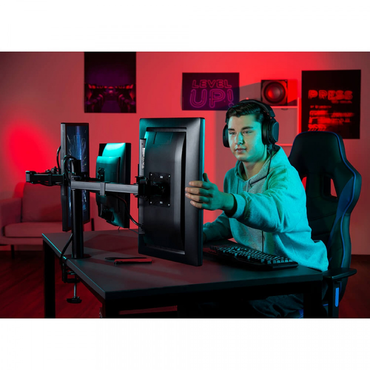 Hama Monitorfäste För Tre Bildskärmar 13