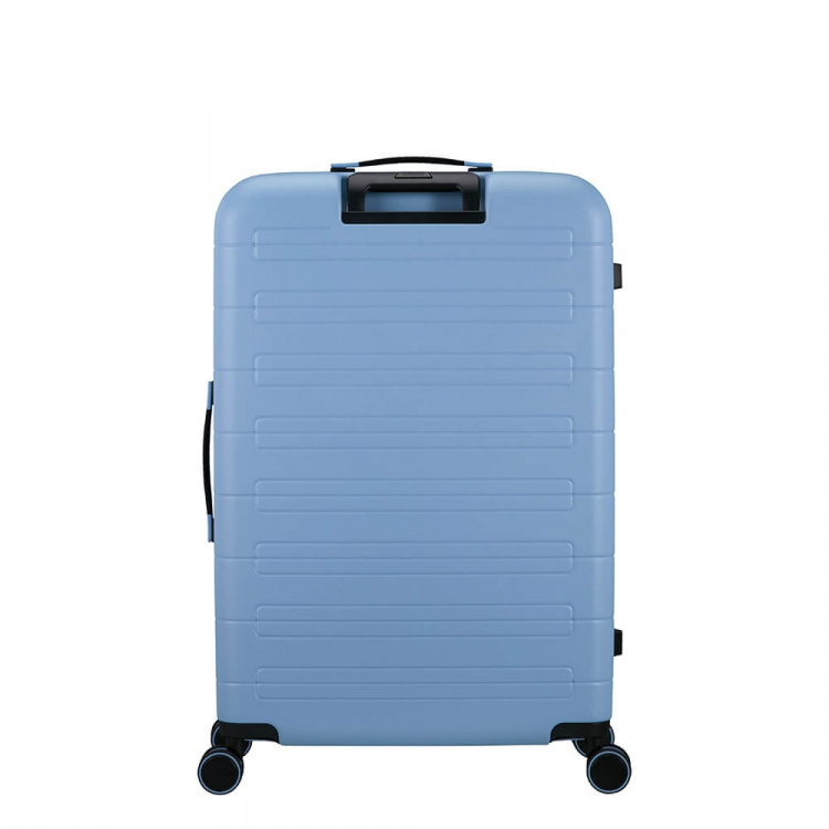 American Tourister Nova Stream Spinner 77/28 Expand Pastellblå American Tourister Nova Stream Spinner 77/28 Expand Pastellblå
