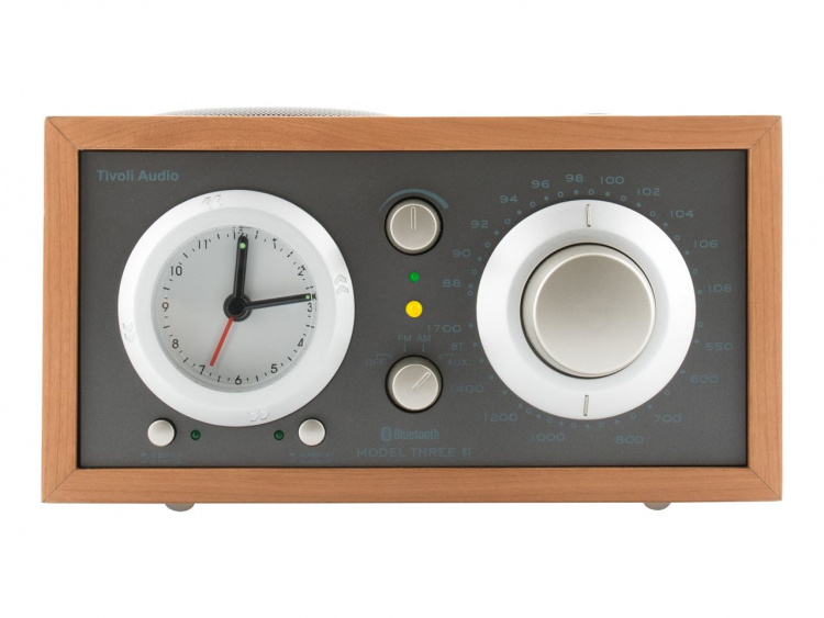 Tivoli Audio Klockradio Model Three BT USB Cherry/Taupe Tivoli Audio Klockradio Model Three BT USB Cherry/Taupe
