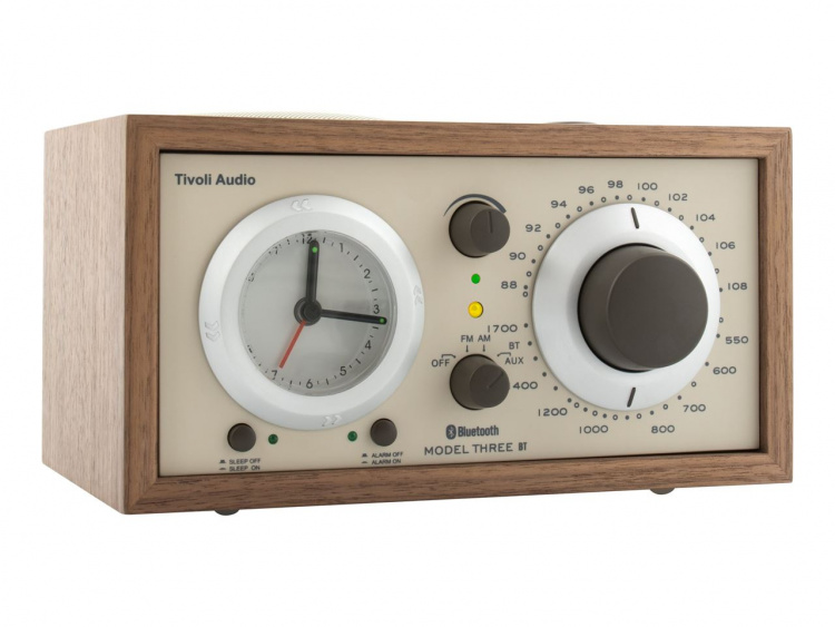 Tivoli Audio Klockradio Model Three BT USB Classic Walnut