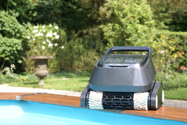 Swim & Fun Poolrobot för golv, Waterline