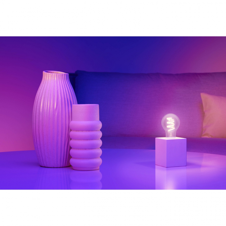 WiZ WiFi Smart LED E27 40W Filament Färg + Varm-kallvit 470lm WiZ WiFi Smart LED E27 40W Filament Färg + Varm-kallvit 470lm