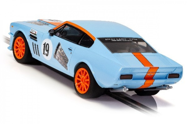 SCALEXTRIC Aston Martin V8 - Gulf Edition - Rikki Cann Racing