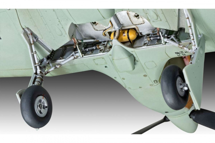 Revell Hawker Hurricane Mk IIb Revell Hawker Hurricane Mk IIb