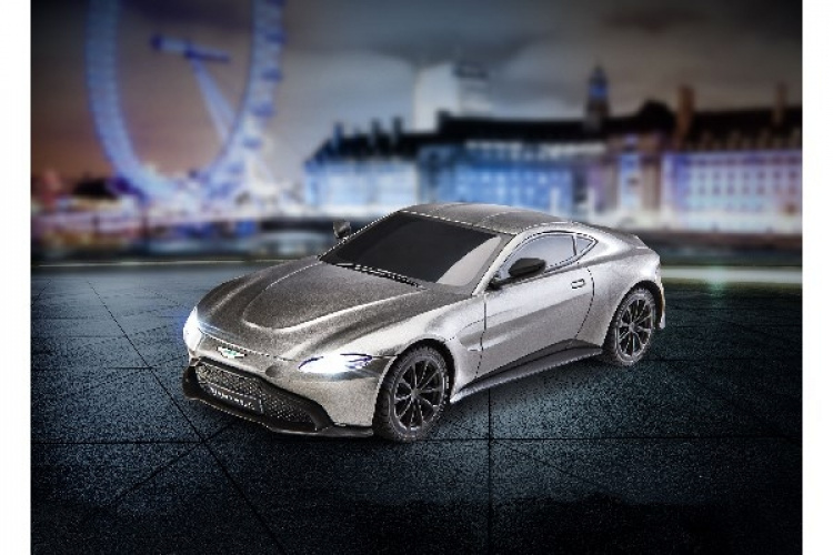 Revell 1:24 RC Aston Martin