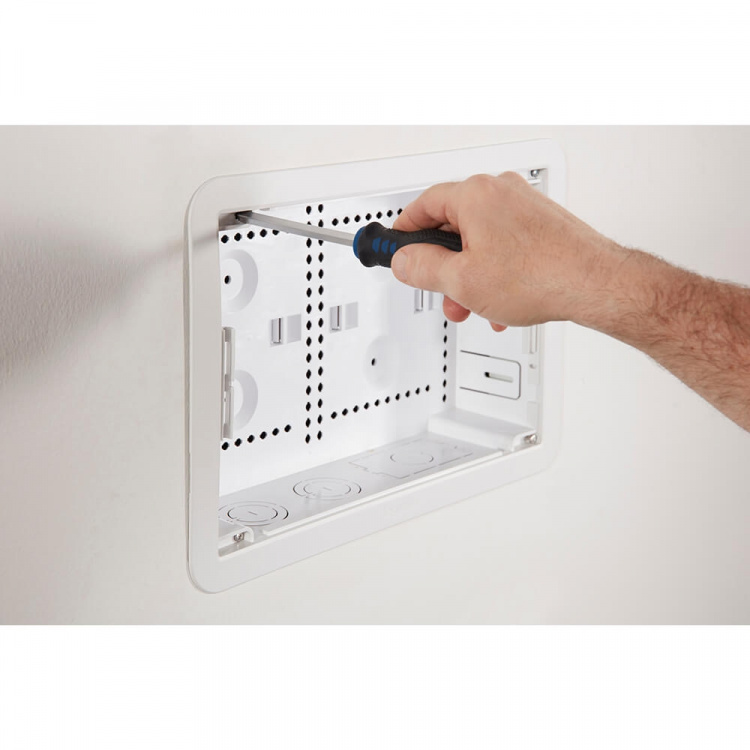 SANUS Inbyggd Mediabox 9 SANUS Inbyggd Mediabox 9