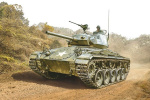 ITALERI 1:35 M-24 “Chaffe” Korean War ITALERI 1:35 M-24 “Chaffe” Korean War