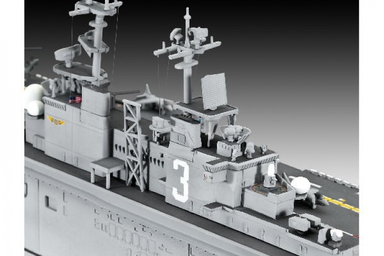 Revell Assault Carrier USS WASP CLASS