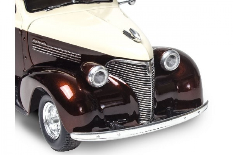 Revell 1939 Chevy Sedan Delivery