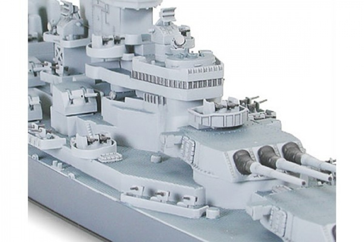TAMIYA 1/700 U.S. Battleship Missouri