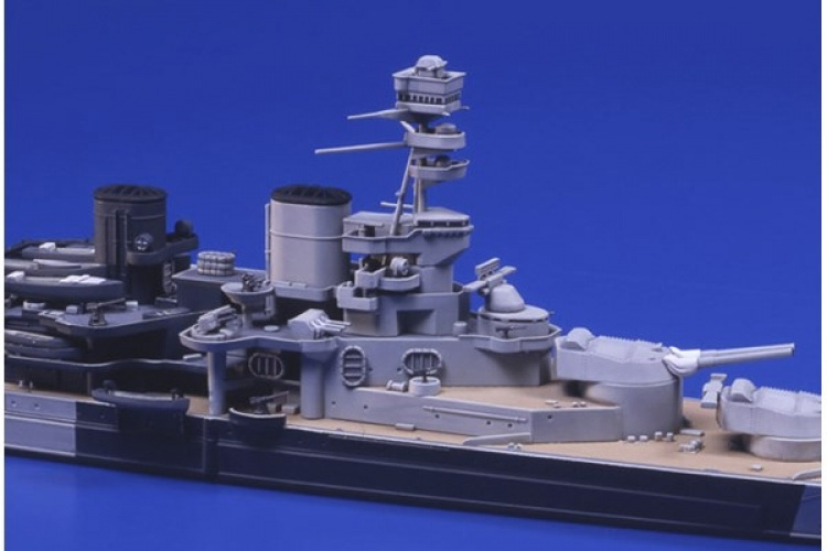 TAMIYA 1/700 Battle Cruiser Repulse