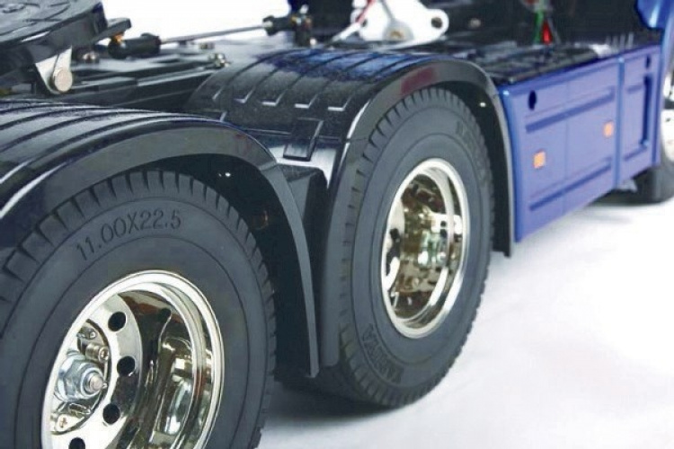 TAMIYA 1/14 Scania R620 (Pre-Painted Blue) TAMIYA 1/14 Scania R620 (Pre-Painted Blue)