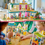 LEGO Friends 41731 - Heartlakes internationella skola