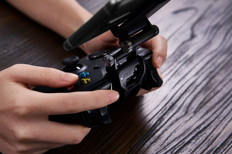 8BitDo Mobile Gaming Clip Controller Stand