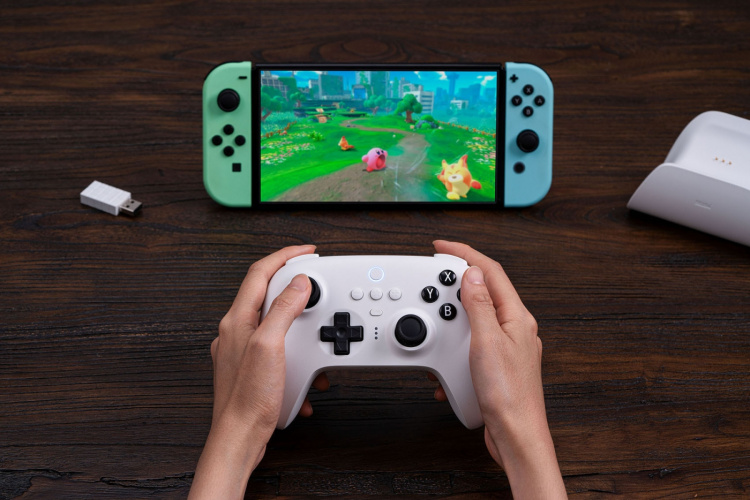 8BitDo Ultimate Bluetooth Controller, Vit, Switch / PC