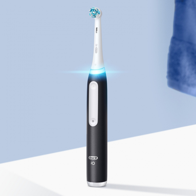 Oral B Eltandborste iO3 Duo Matt Black / Ice Blue Oral B Eltandborste iO3 Duo Matt Black / Ice Blue