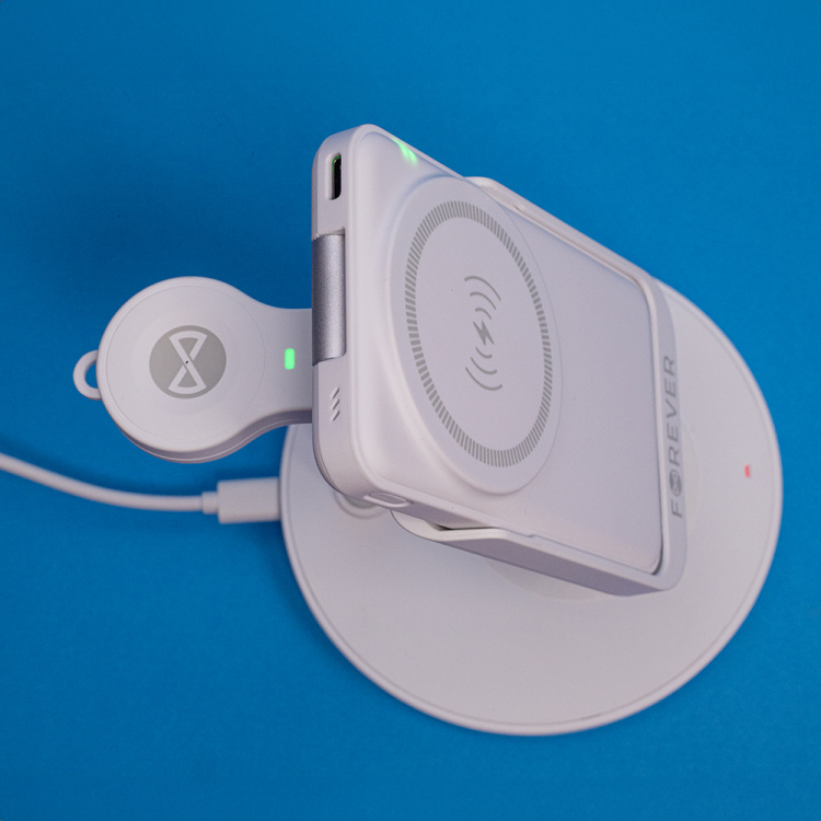 Forever MACS-100 - Trådlös 5i1 Laddstation med portabel Qi-Powerbank 5000mAh, Vit Forever MACS-100 - Trådlös 5i1 Laddstation med portabel Qi-Powerbank 5000mAh, Vit