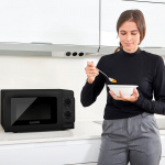 BLACK+DECKER Mikrovågsugn med Grillfunktion Svart