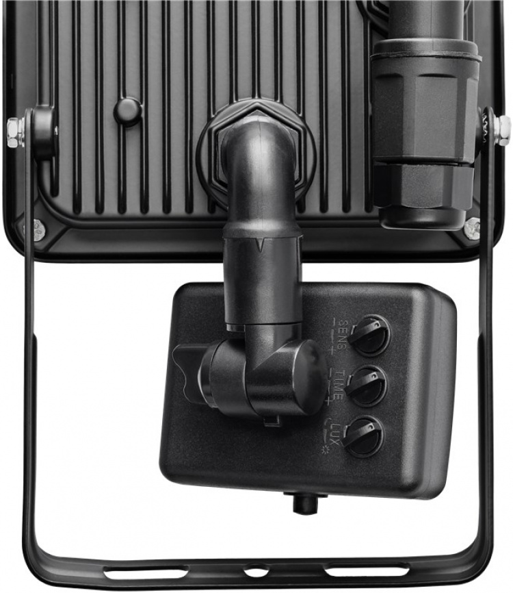 Goobay LED-strålkastare för utomhusbruk, 30 W, med rörelsedetektor med 2550 lm, neutralt vitt ljus (4000 K), PIR-sensor med ON/OFF-funktion och M16 kabelgenomföring, lämplig för utomhusbruk (IP44)