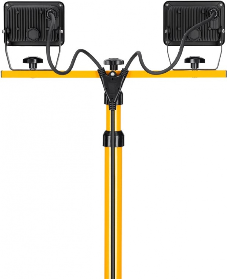 Goobay LED-konstruktionsstrålkastare med teleskopisk stativ, 2x 20 W med totalt 3400 lm och neutralt vitt ljus (4000 K), lämpligt för inomhus- och utomhusbruk (IP65) Goobay LED-konstruktionsstrålkastare med teleskopisk stativ, 2x 20 W med totalt 3400 lm och neutralt vitt ljus (4000 K), lämpligt för inomhus- och utomhusbruk (IP65)
