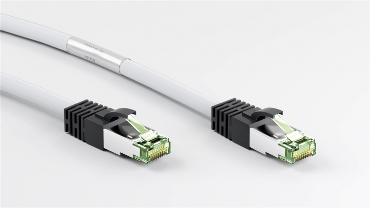 Goobay CAT 8.1 Patchkabel, S/FTP (PiMF), vit 99,9 % syrefri kopparledare (OFC), AWG 24, halogenfri kabelhölje (LSZH), 0.25 m