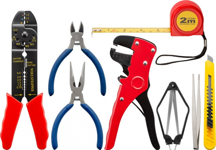 Goobay Lödstiftset och verktygssats i praktisk väska, 20 st. tillbehörssats med lödkolv, skruvmejsel, fystestare, tång