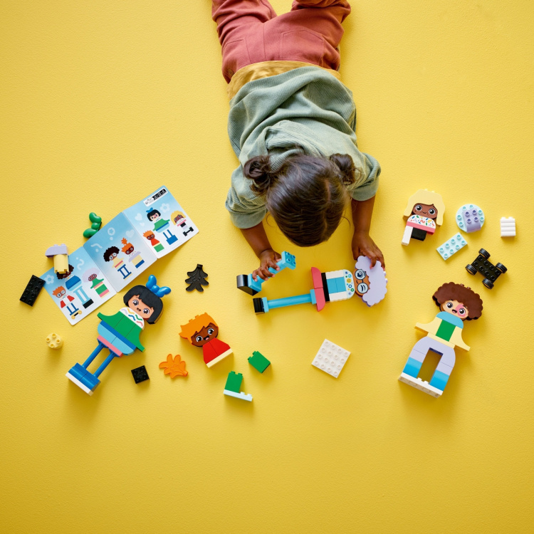 LEGO DUPLO Town 10423 - Byggbara människor med stora känslor