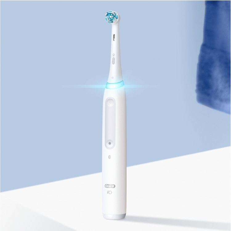Oral B iO Series 4s - elektrisk tandborste, vit Oral B iO Series 4s - elektrisk tandborste, vit