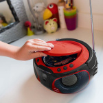 Lenco Bärbar FM-radio CD / MP3 / USB / Bluetooth-spelare® med LED-belysning Röd Lenco Bärbar FM-radio CD / MP3 / USB / Bluetooth-spelare® med LED-belysning Röd