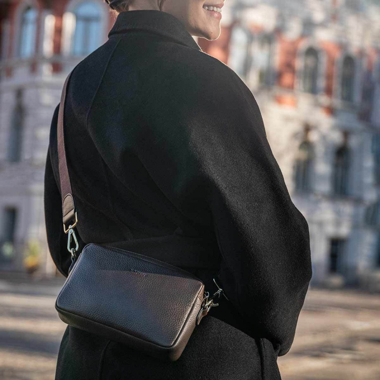 Aarni Crossbody Bag, svart, silverfärgad dragkedja