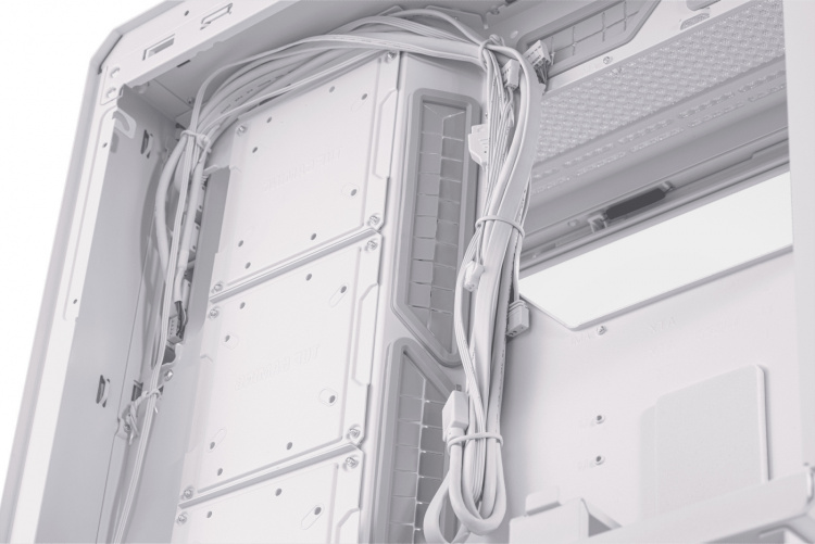 ASUS TUF Gaming GT502 PLUS TG ARGB ATX-chassi med fönster, vit ASUS TUF Gaming GT502 PLUS TG ARGB ATX-chassi med fönster, vit