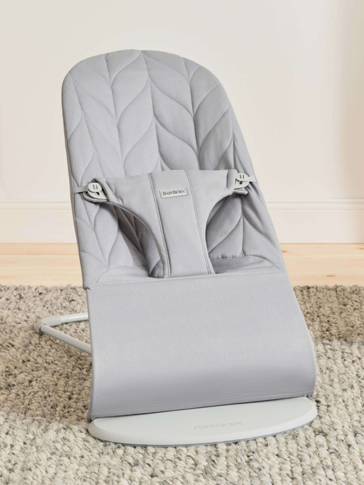 BabyBjörn Bliss Woven Bundle -sitteri + lelu, Ljusgrå/Googly Eyes(pastelli)