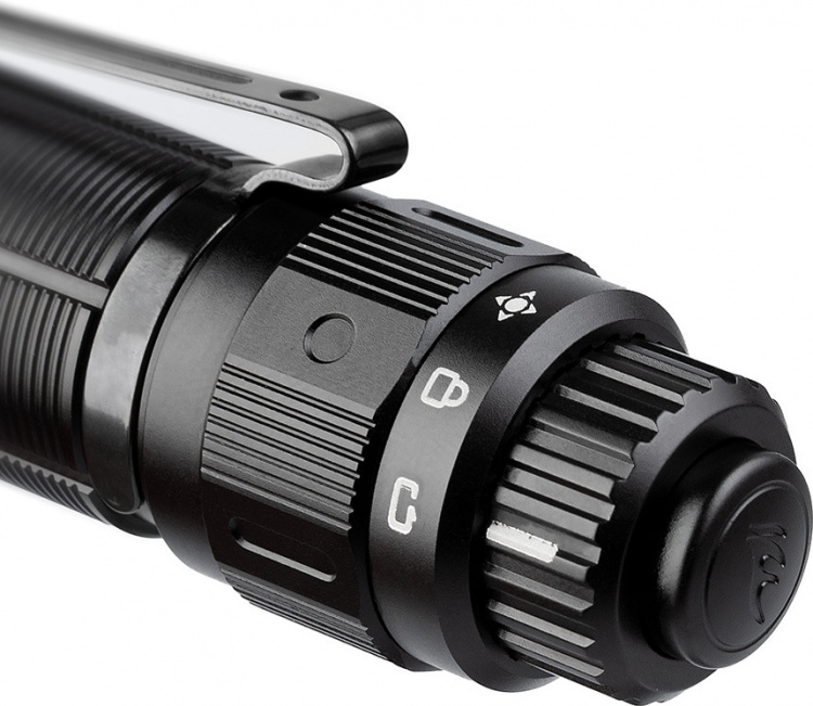 Fenix TK22 -TAC ficklampa, 2800 lm