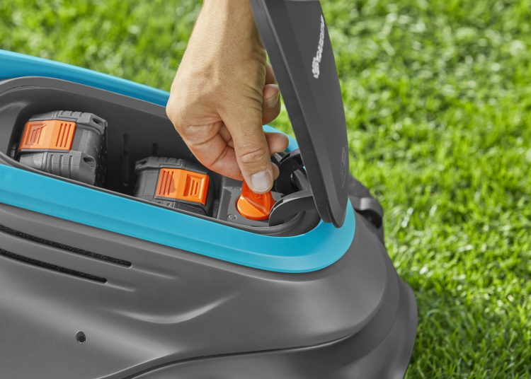 GARDENA PowerMax 37/36V P4A Bruksfärdig Set Accu Gräsklippare GARDENA PowerMax 37/36V P4A Bruksfärdig Set Accu Gräsklippare