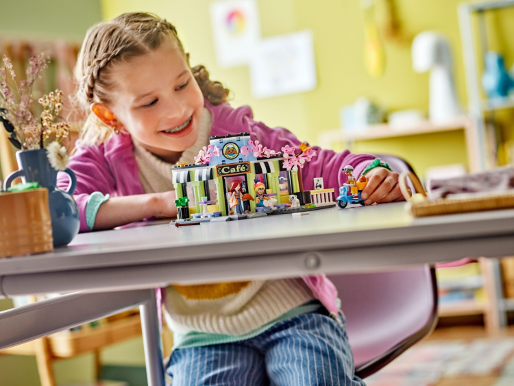 LEGO Friends 42618 - Heartlake City Café