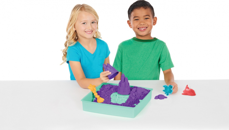 Kinetic Sand sandlåda set, lila Kinetic Sand sandlåda set, lila