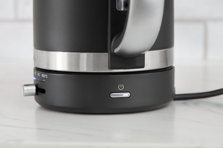 KitchenAid 5KEK1701EBM Elektrisk vattenkokare, matt svart KitchenAid 5KEK1701EBM Elektrisk vattenkokare, matt svart