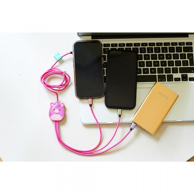 Squishmallows Laddningskabel 1,2m Lola 3in1 USB-C/Micro/Lightning Squishmallows Laddningskabel 1,2m Lola 3in1 USB-C/Micro/Lightning