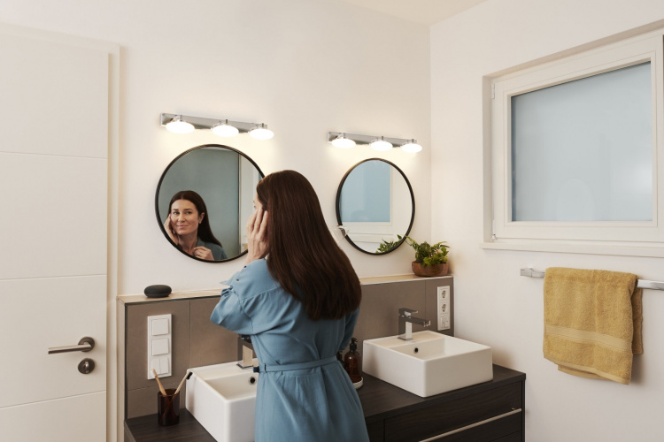 LEDVANCE SMART+ Vägg Orbis Elypse 7W TW Chr IP44 WiFi - C