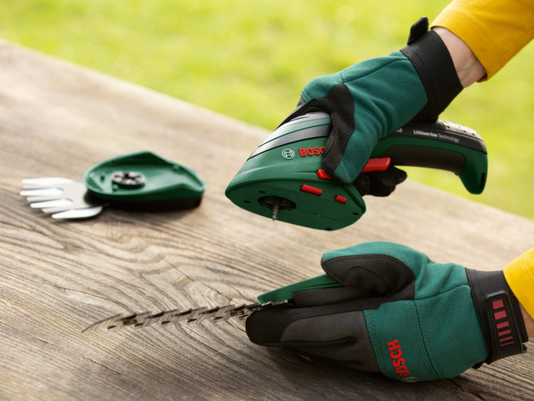 Bosch ISIO III multifunktionell trimmer med häcksax