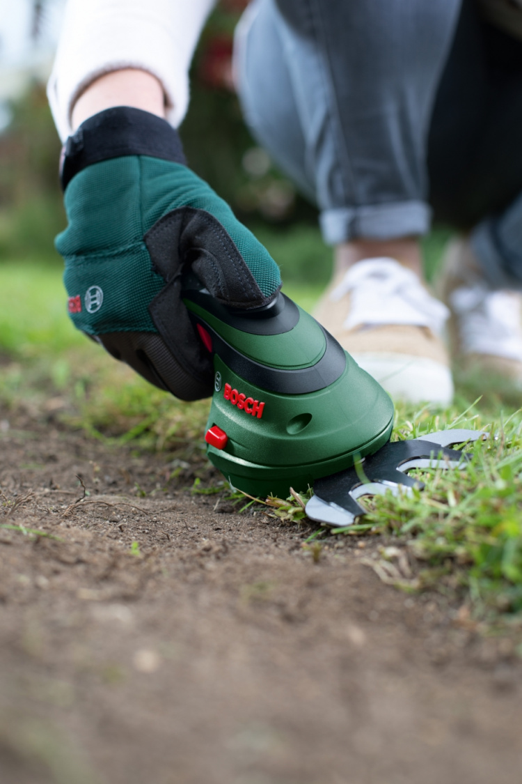Bosch ISIO III multifunktionell trimmer med häcksax